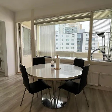 شقة Modern Apartment - 5 Min To Metro & Mall *